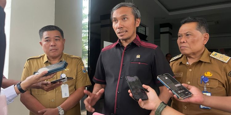 Kunker di Bappeda, EP Minta Administrasi Usulan Jalan Padang Lamo Diselesaikan Agar Direalisasikan Tahun ini