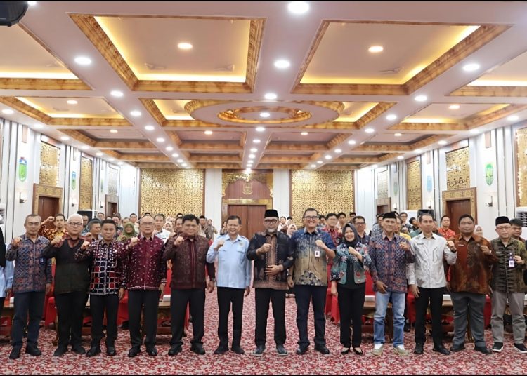 Beri Materi di Rakor PPID se-Jambi, Ketua KI Jambi: Jangan Takut dengan Permohonan Informasi