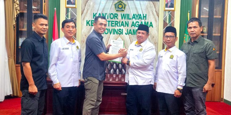 FKPT Jambi Dukung Kebijakan Kemenag Batasi Penggunaan HP, Upaya Tangkal Radikalisme di Madrasah dan Ponpes